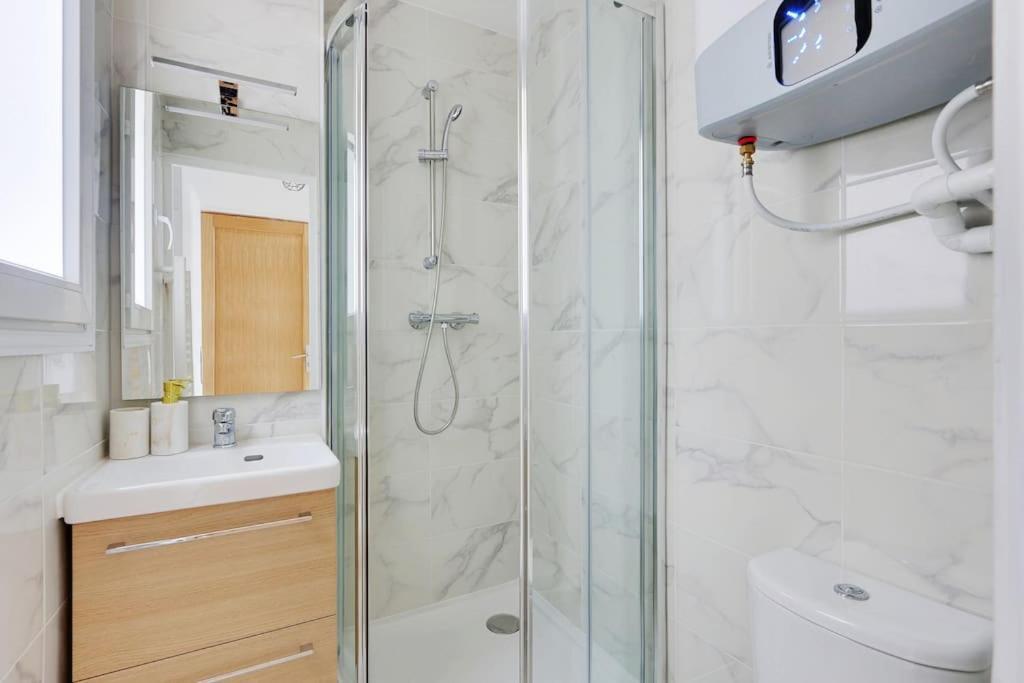 Appartement Suite Aux Portes De Paris クリシー エクステリア 写真